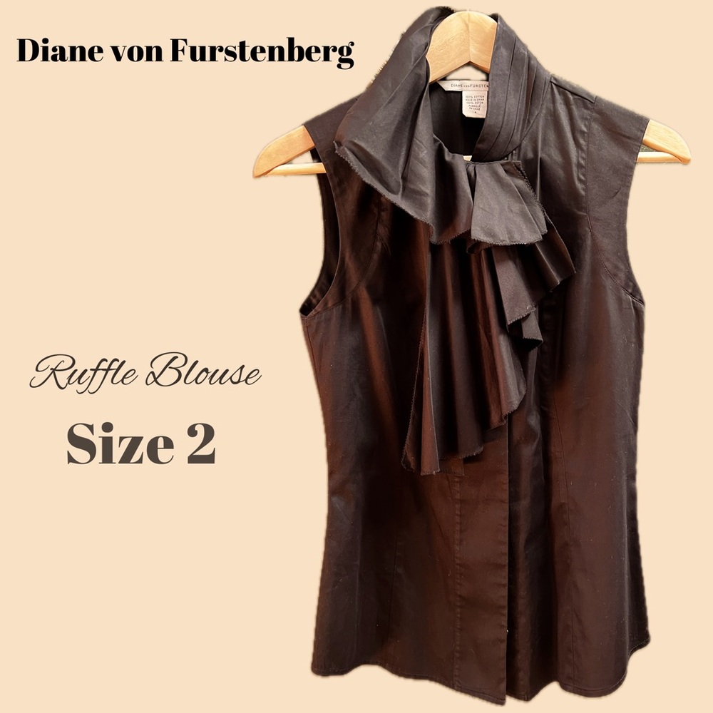 Diane von Furstenberg Ruffle Blouse 🖤 - Picture 2 of 3